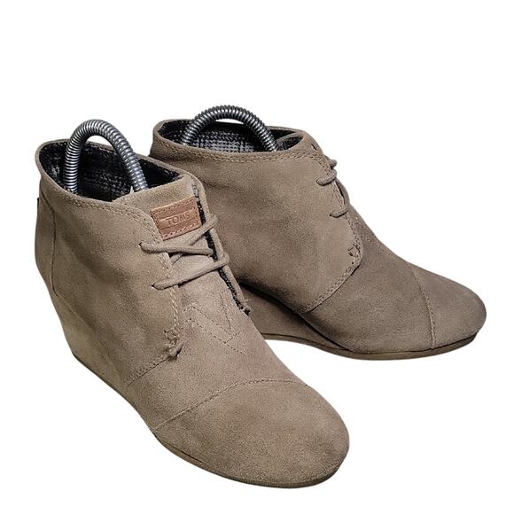 TOMS Kala Suede Wedge Lace Up Ankle Booties Womens Size 8 - Picture 1 of 13